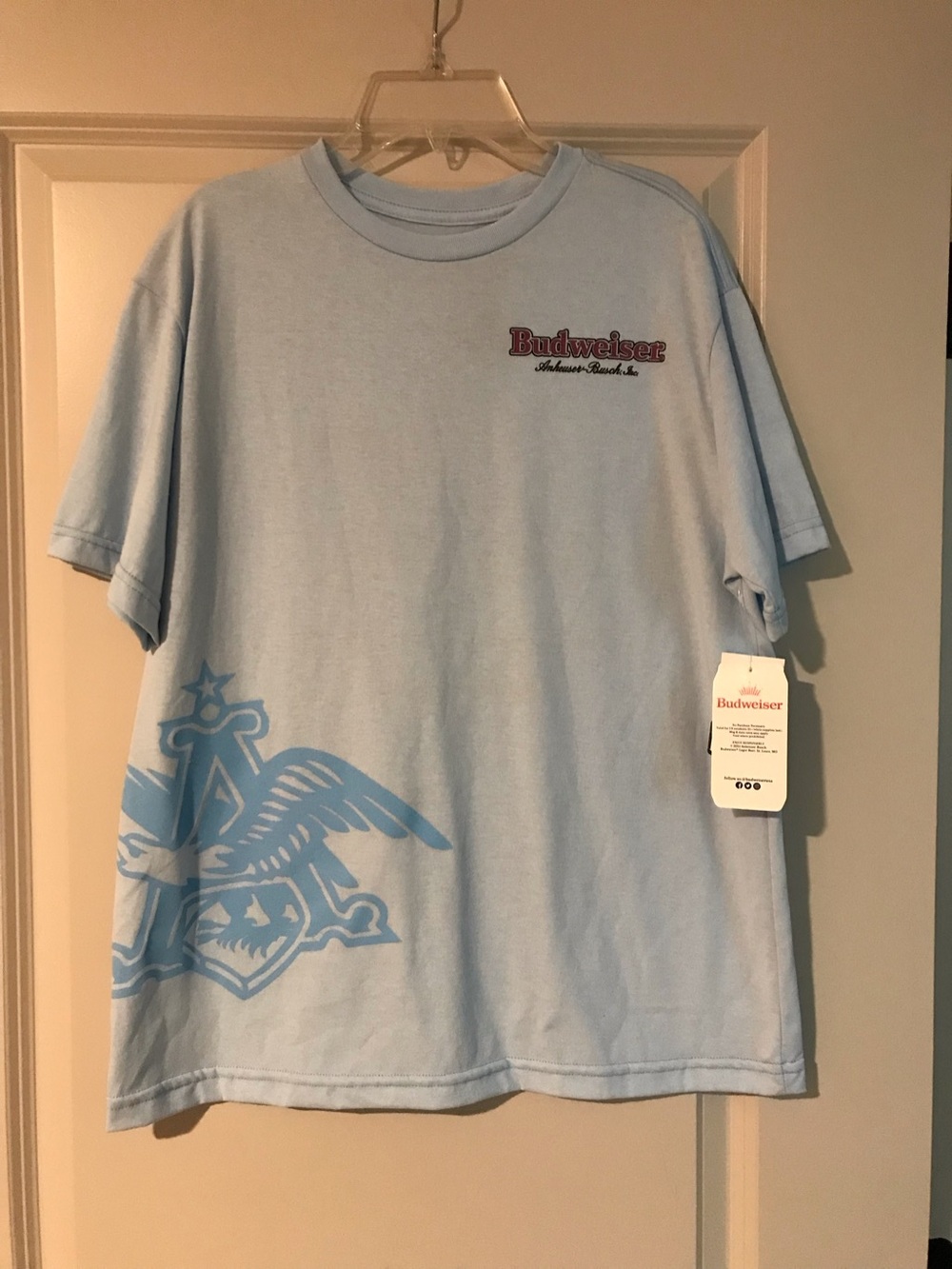 NWT-Budweiser Men’s Light Blue Logo Graphic T-Shirt